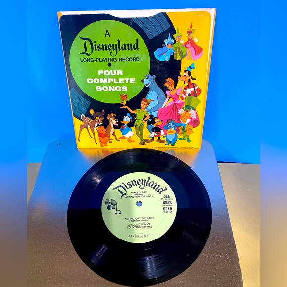 WALT DISNEY VTG 70s PRESENTS ACTING OUT THE A B C’S DISNEYLAND VINYL RECORD 7” - Picture 3 of 15